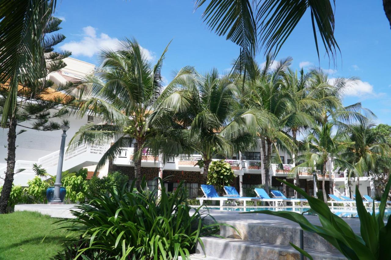 Ravenala Muine Resort Phan Thiet Exterior photo