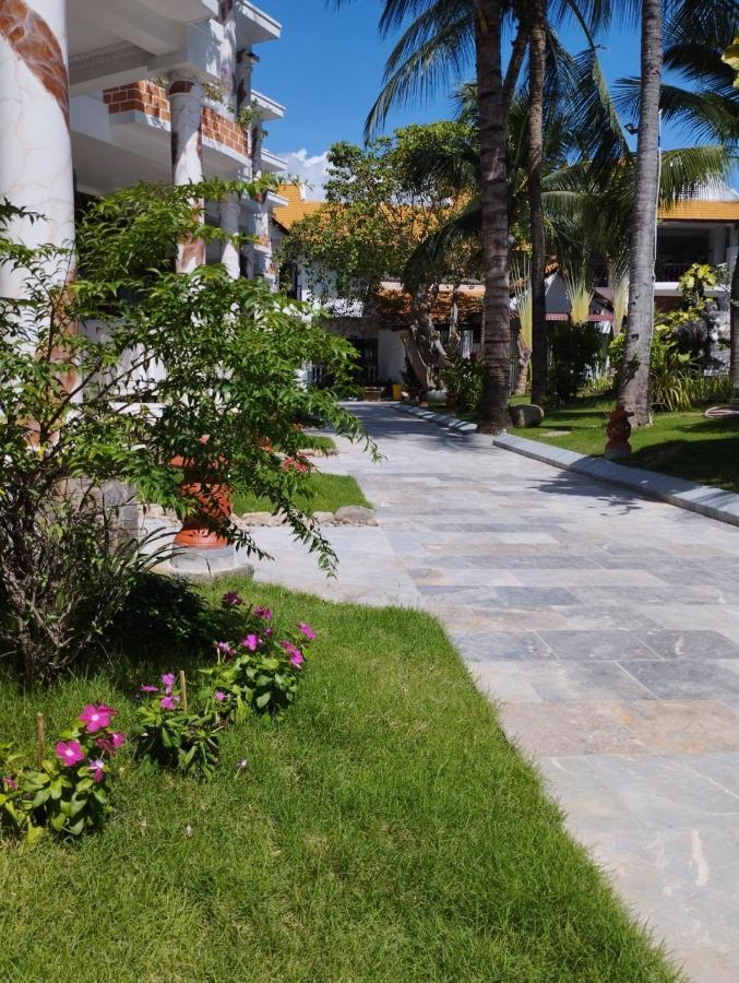 Ravenala Muine Resort Phan Thiet Exterior photo