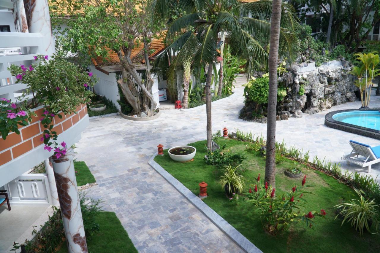 Ravenala Muine Resort Phan Thiet Exterior photo