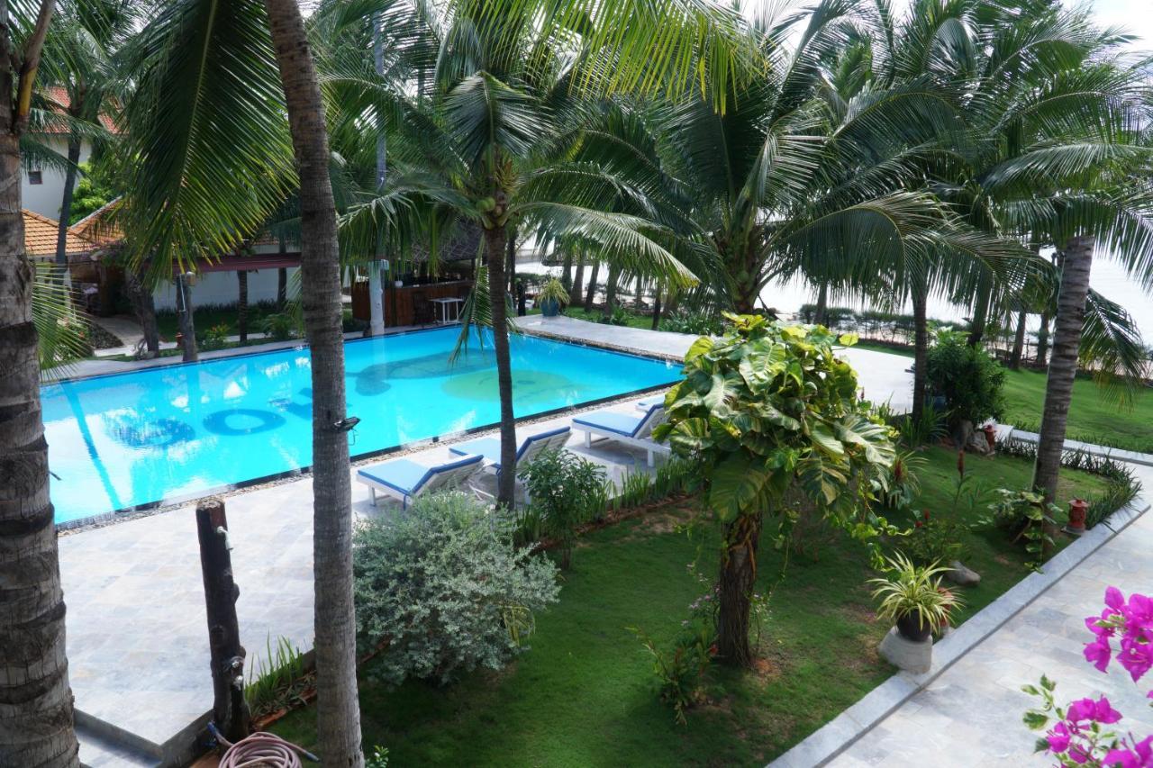 Ravenala Muine Resort Phan Thiet Exterior photo